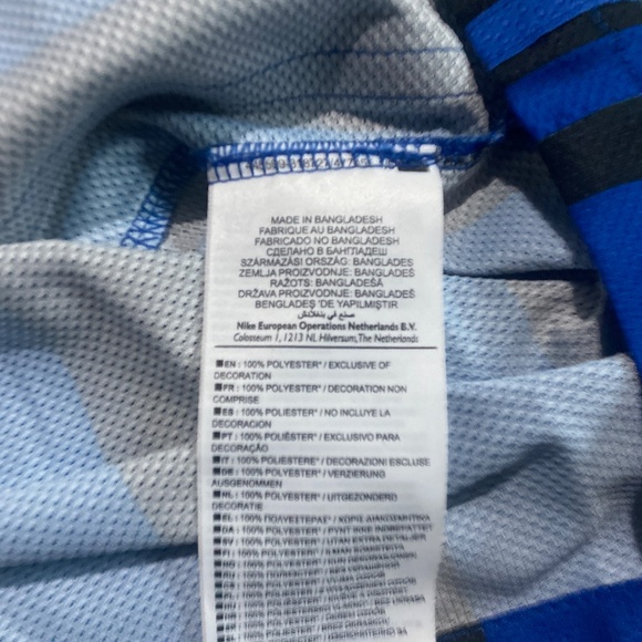 Nike L Inter Milan 2011-2012 Home Jersey - Picture 9 of 10